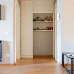 A 150m Dal Duomo * بيتراسانتا